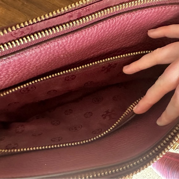 Tory Burch Robinson Leather bag - Picture 4 of 13